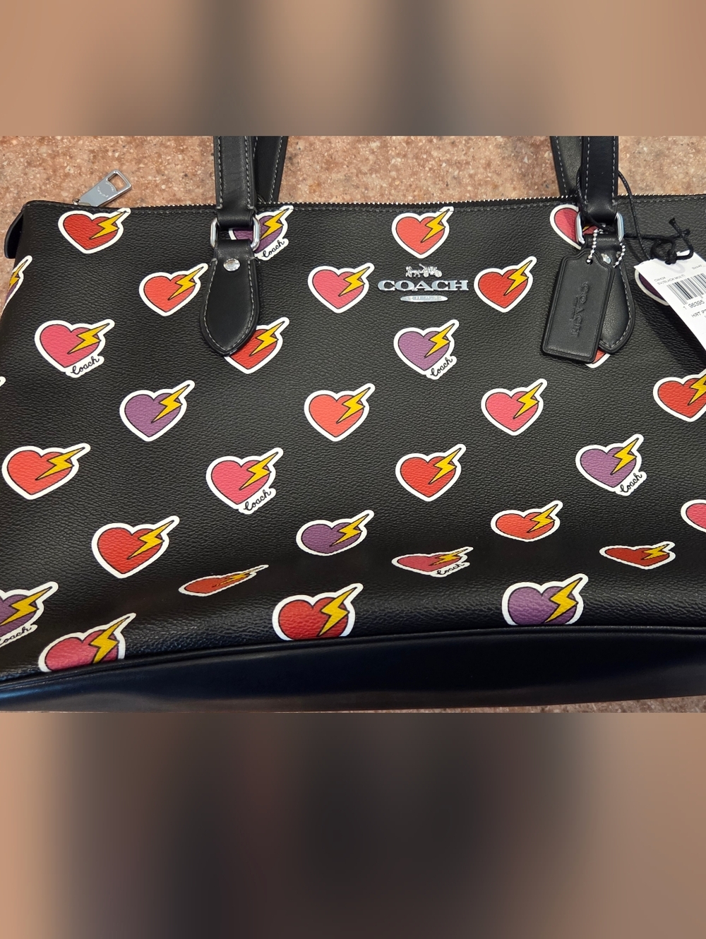 NWT Coach Black Heart Print Tote - Picture 2 of 9